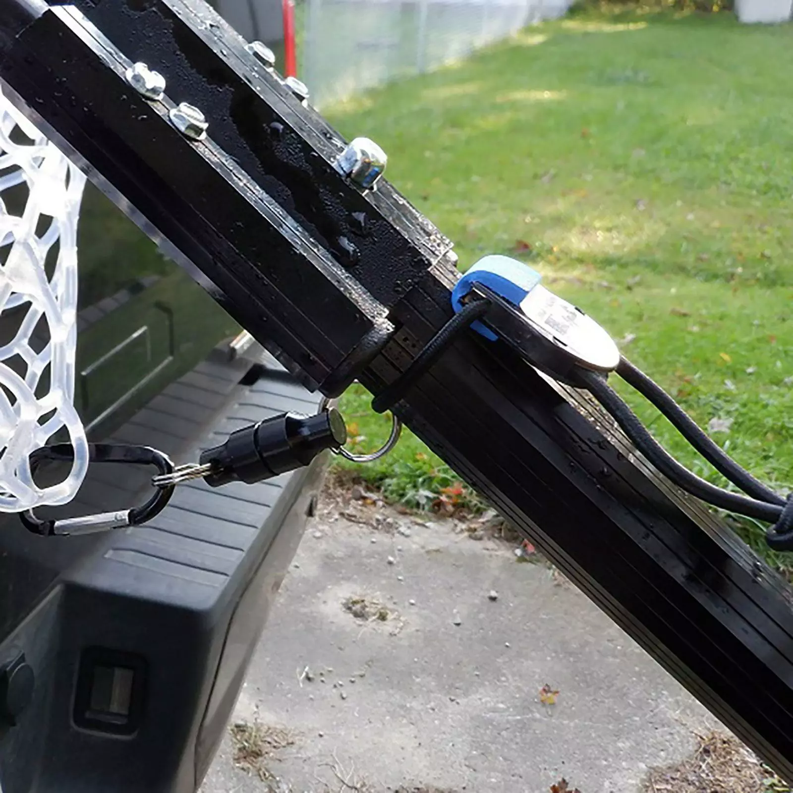 Promotion - Amish Outfitters Magnetic Net Minder 2 Promotion - Amish Outfitters Magnetic Net Minder - Image 2